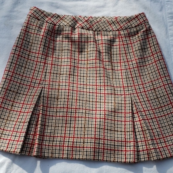 Ann Taylor LOFT Vintage Pleated Plaid Mini Skirt - Picture 4 of 4